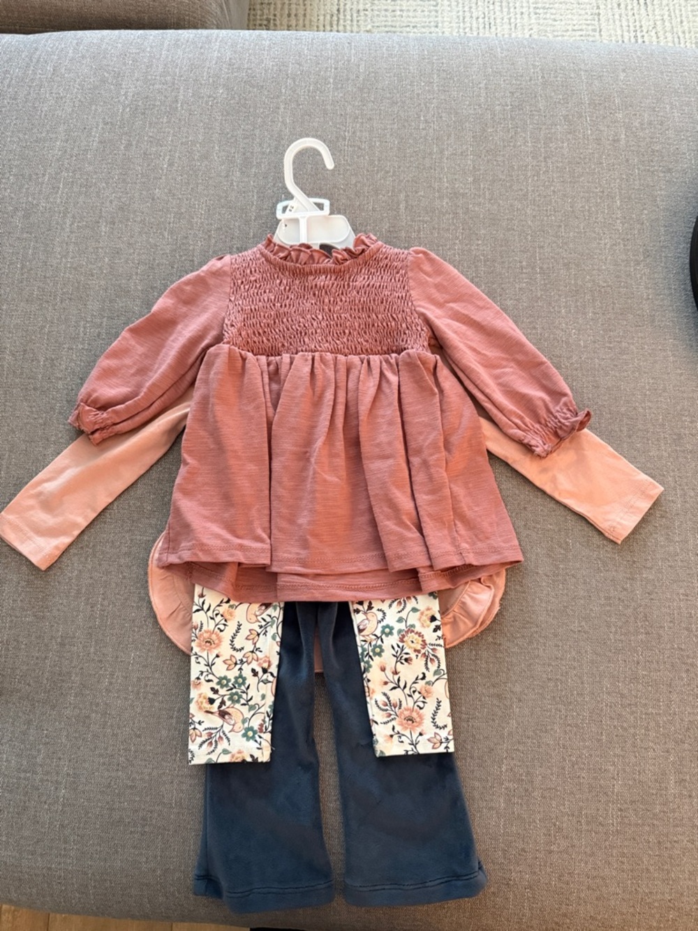 Two outfits in one!